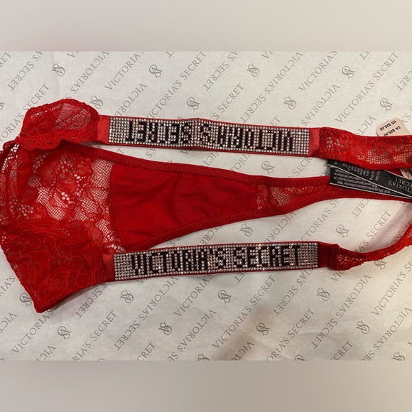 VICTORIA'S SECRET💖VERY SEXY Shine Strap Lace Thong Lipstick Red💄Panty Size M - Picture 10 of 13